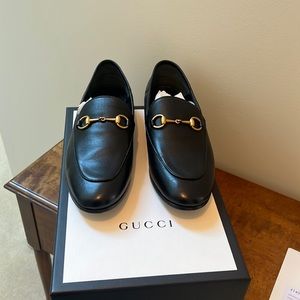 Women’s Gucci loafers Black.